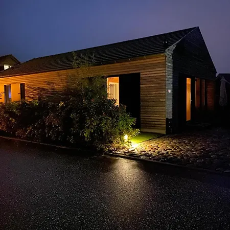 Bruns Wiek Haus Max Einfach * Циров